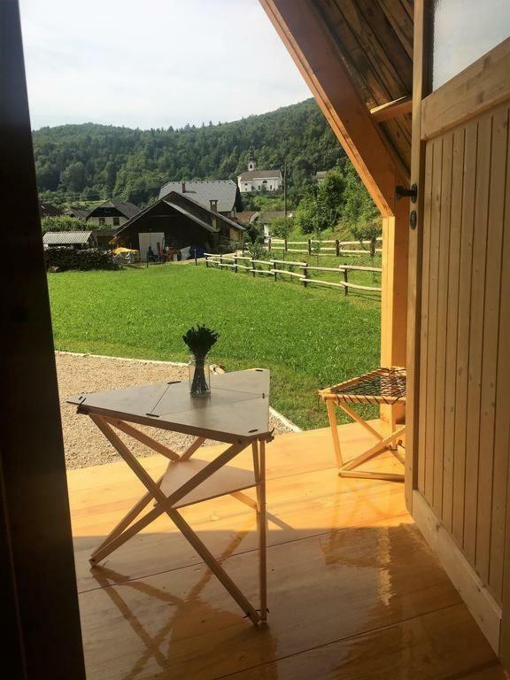 Wooden Cabin Kamna Gorica Eksteriør billede