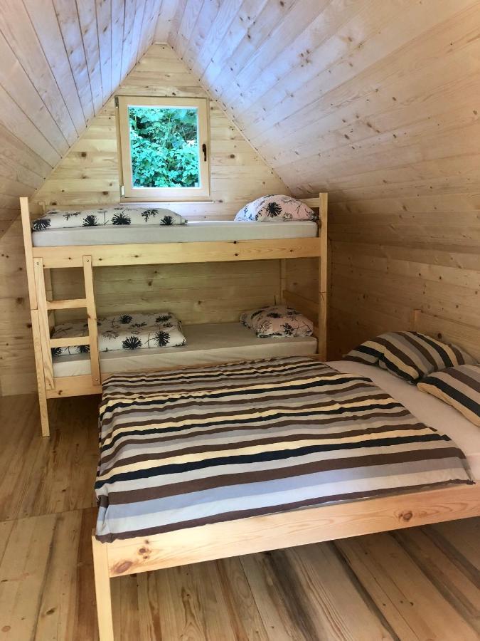 Wooden Cabin Kamna Gorica Eksteriør billede